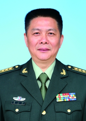 刘丽华同志   邓柯同志   何录春同志   张贺文同志   贺小坤同志