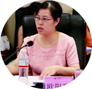 曾少媛   株洲市卫计委副主任  姚智辉   衡阳市卫计委副主任  欧阳琴